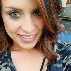 Meet your Posher, Hailey